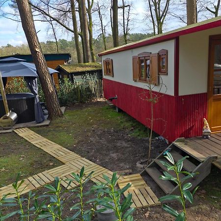 Pipowagen Met Prive Hot Tub Villa Lanaken Kültér fotó